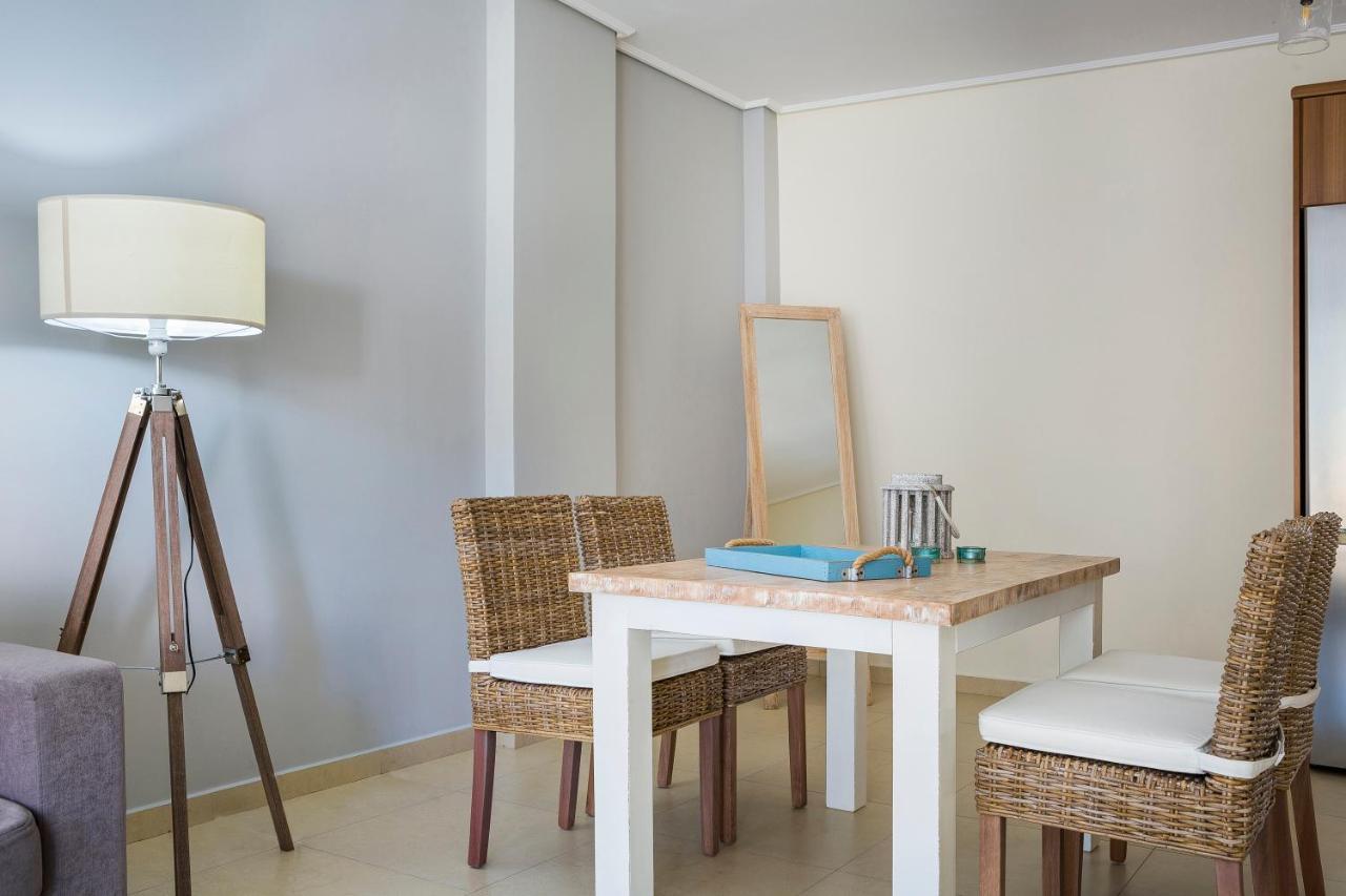 Apartment Lilly, Apartment With Communal Pool, 10 Meters From Sea Sami (Kefalonia) Exterior foto